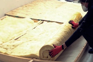 Isolation acoustique oar pose de laine de verre